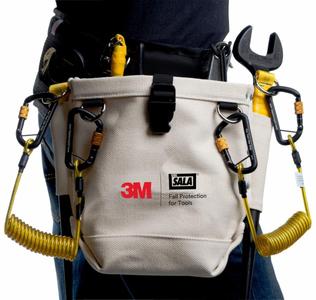 polyester-web-with-snap-hook-anchorage-carabiner.jpg